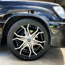 gallery_toyota_lancru_4-min