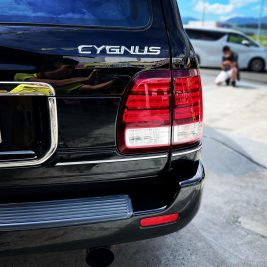 gallery_toyota_lancru_6-min