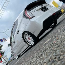 gallery_toyota_prius_7