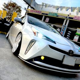 トヨタ　プリウス　50後期　Aプレミアムツーリング