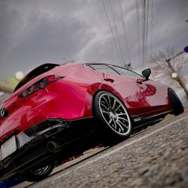 MAZDA　マツダ3